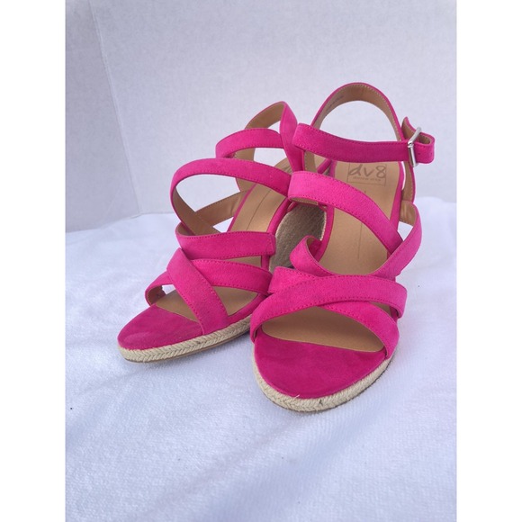 DV8 Dolce Vita Plume Ankle Strap Espadrille Wedge Sandals Pink Velvet Size 8 1/2